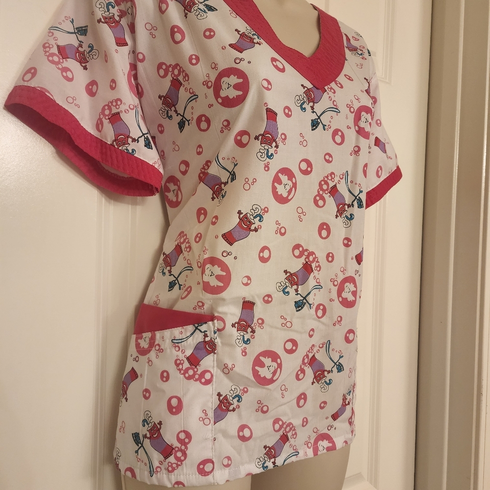 Bervic Scrub top- size M - Picture 3 of 5